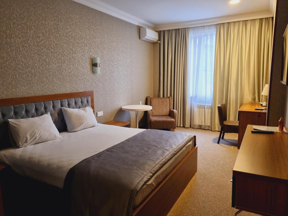 Royal Sapphire Hotel Baku Extérieur photo