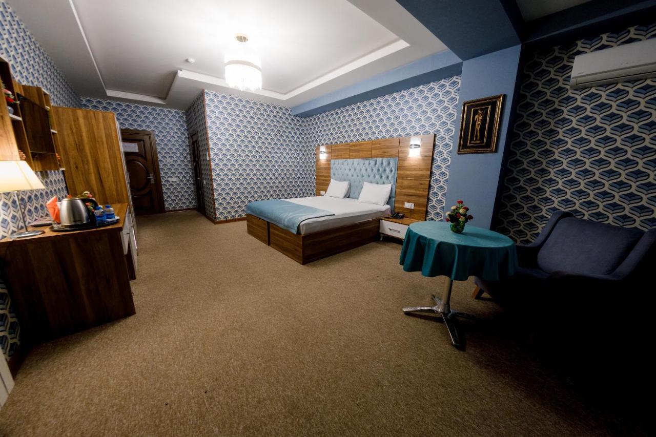 Royal Sapphire Hotel Baku Extérieur photo
