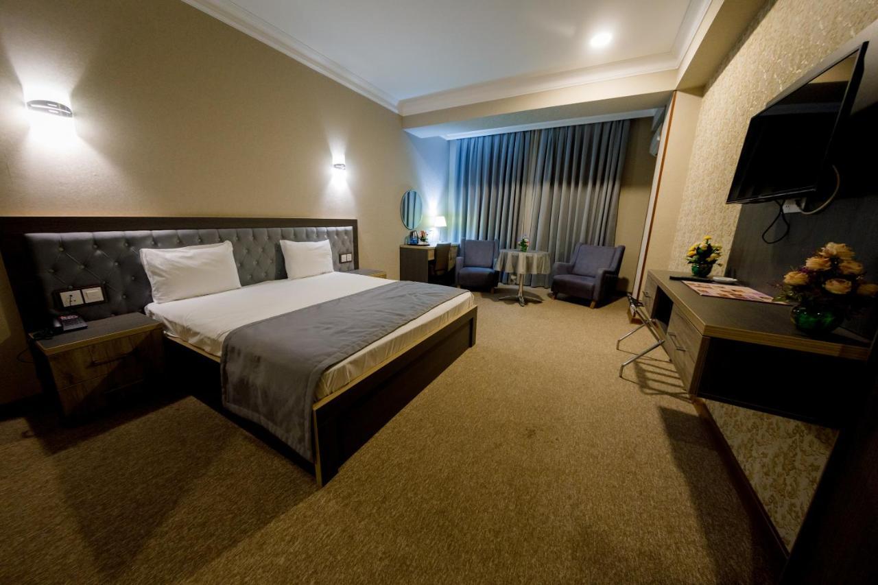 Royal Sapphire Hotel Baku Extérieur photo