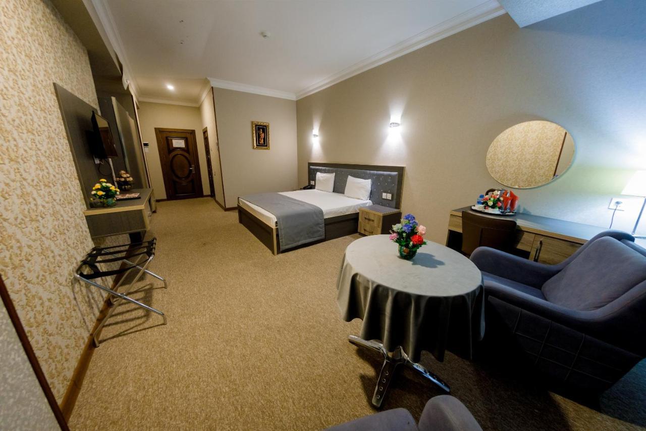 Royal Sapphire Hotel Baku Extérieur photo