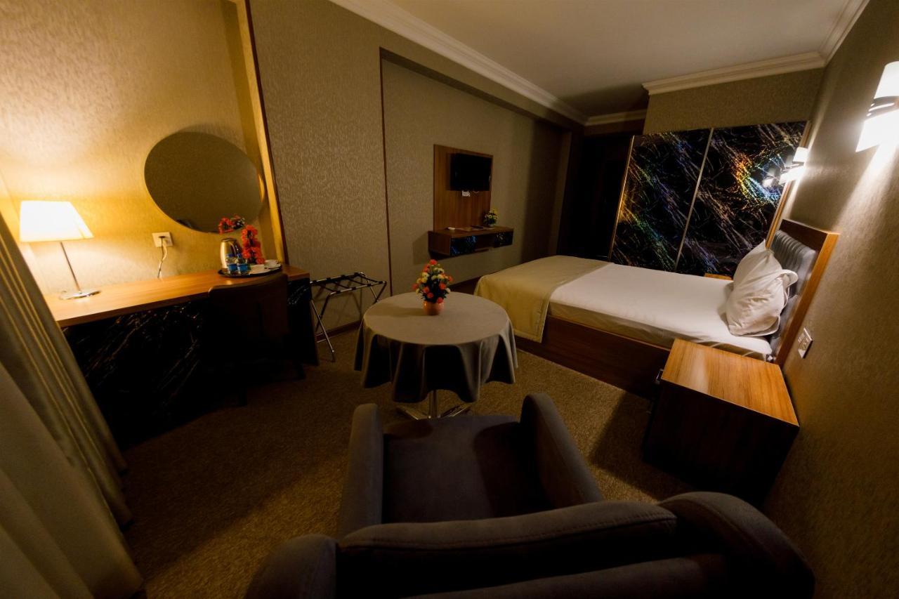 Royal Sapphire Hotel Baku Extérieur photo