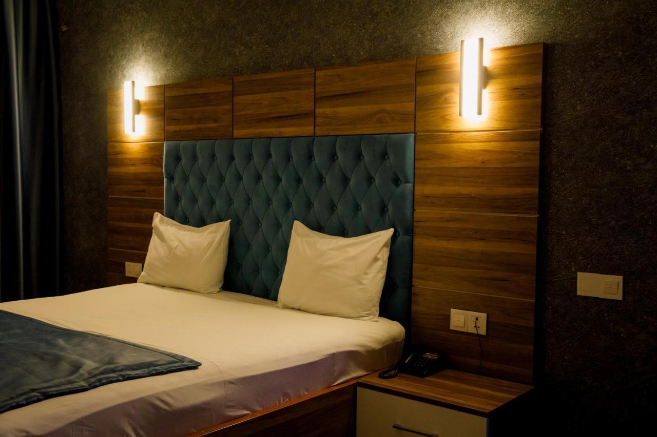 Royal Sapphire Hotel Baku Extérieur photo
