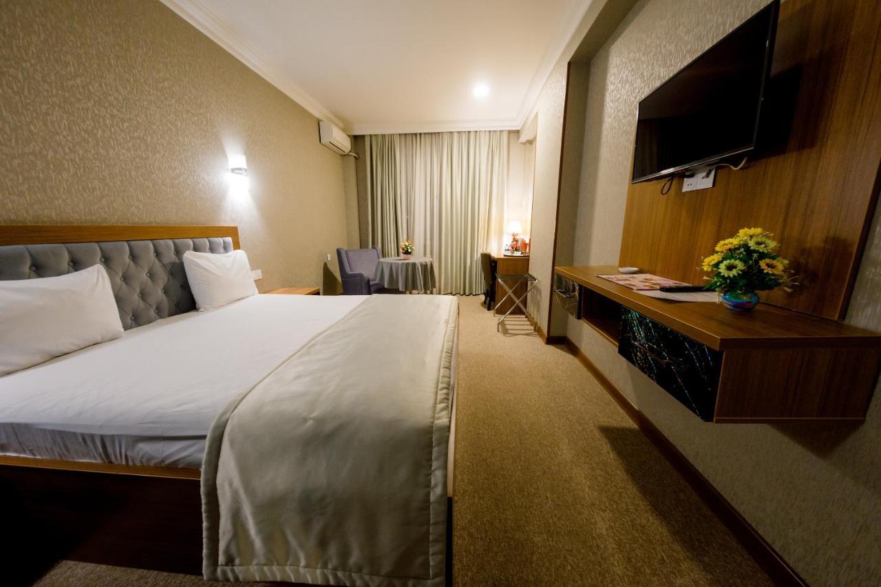 Royal Sapphire Hotel Baku Extérieur photo